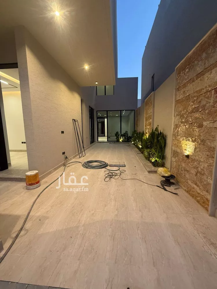فيلا للبيع في شارع إبراهيم بن علي بن علوي, حي المهدية, مدينة الرياض, منطقة الرياض صورة 2