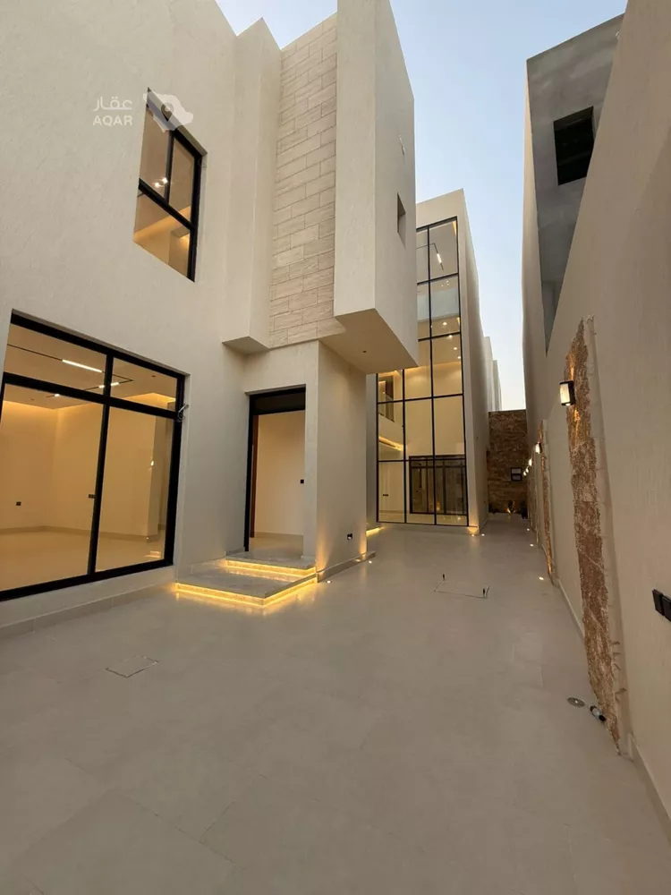 Villa for Sale in Riyadh Al Mahdiyah صورة 4