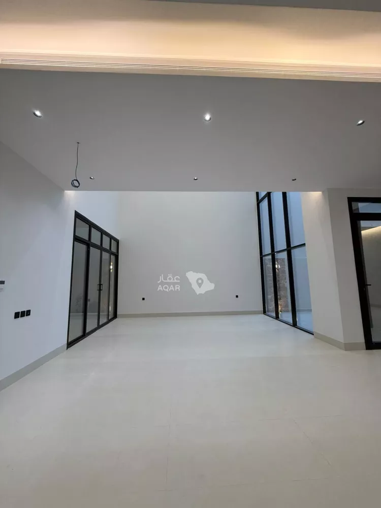 Villa for Sale in Riyadh Al Mahdiyah 6