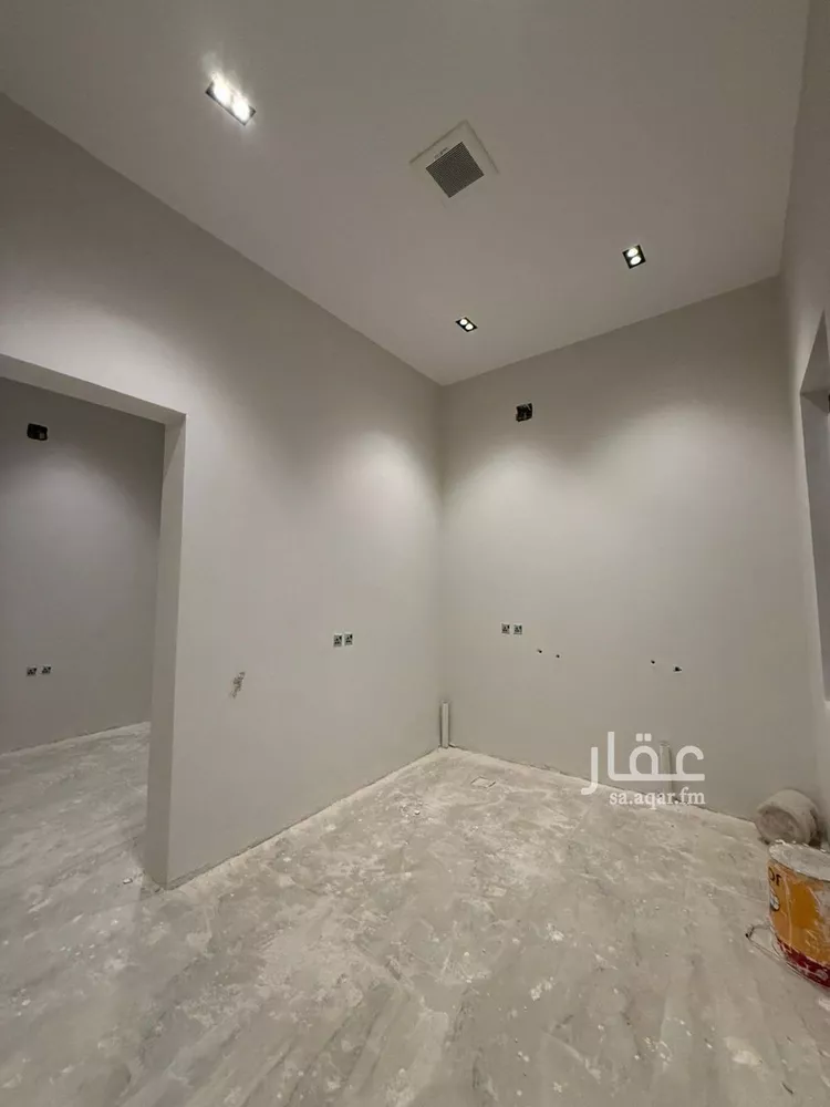 فيلا للبيع في شارع السيل الكبير, حي المهدية, مدينة الرياض, منطقة الرياض 24