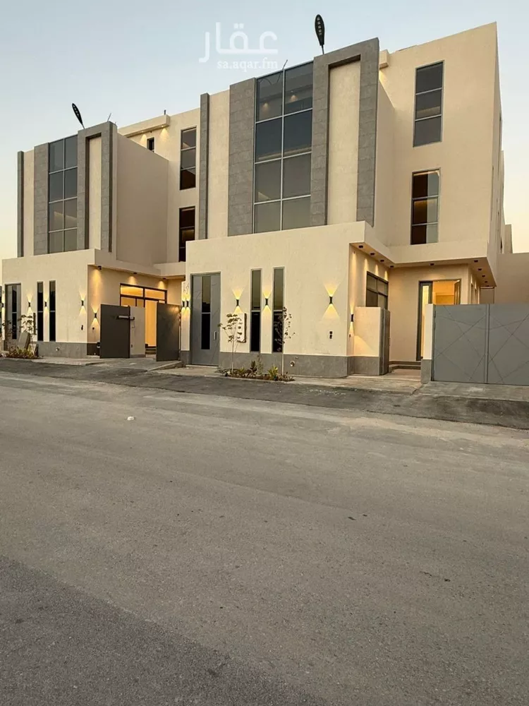 فيلا للبيع في شارع عبداللطيف بن المبارك, حي المهدية, مدينة الرياض, منطقة الرياض صورة 2