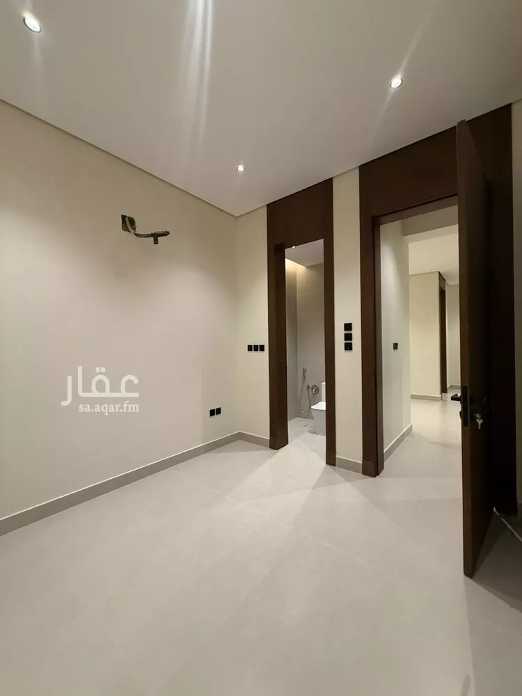 فيلا للبيع في شارع السيل الكبير, حي المهدية, مدينة الرياض, منطقة الرياض 14