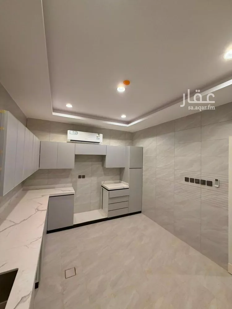 Building for Rent in Riyadh Al Mahdiyah صورة 4