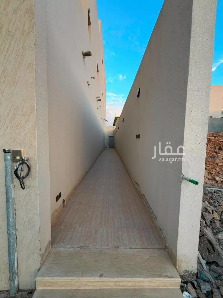 Building for Rent in Riyadh Al Mahdiyah صورة 3