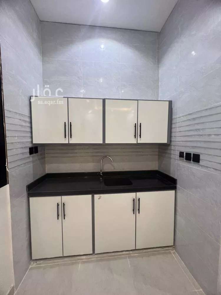 شقة للإيجار في شارع التحلية, حي العقيق, مدينة الرياض, منطقة الرياض صورة 4