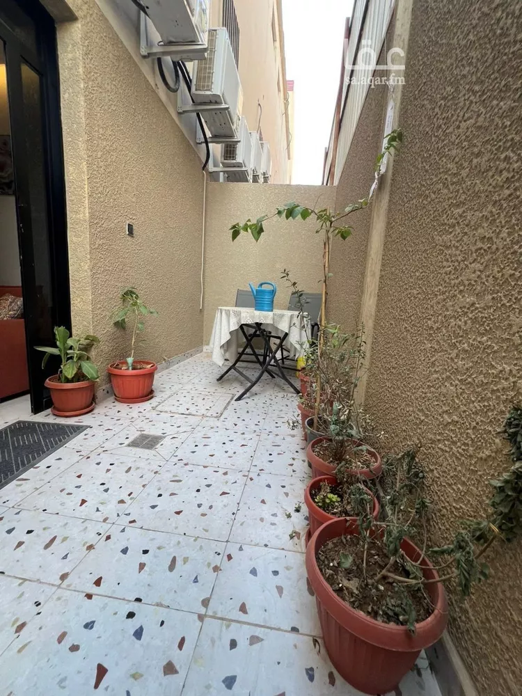 شقة للإيجار في شارع أبي سفيان بن حرب, حي مغرزات, مدينة الرياض, منطقة الرياض صورة 3