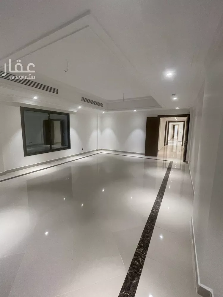 شقة للبيع في شارع ابن الشهاب, حي البندرية, مدينة الخبر, المنطقة الشرقية 1 صورة