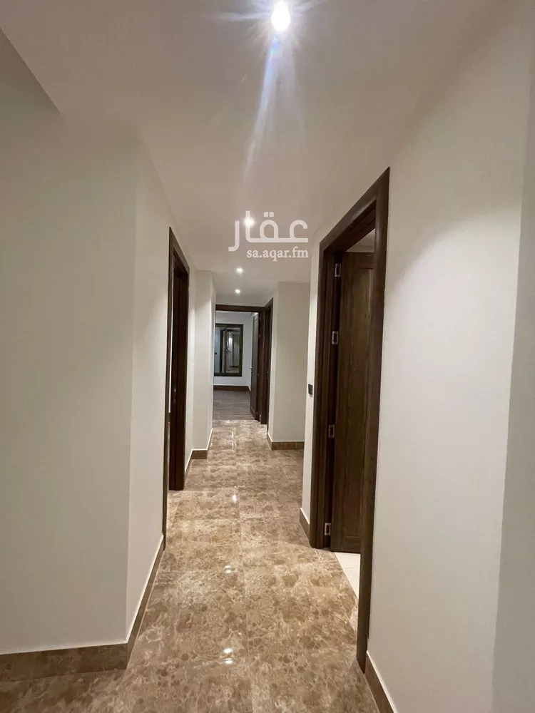 شقة للبيع في شارع ابن الشهاب, حي البندرية, مدينة الخبر, المنطقة الشرقية صورة 4