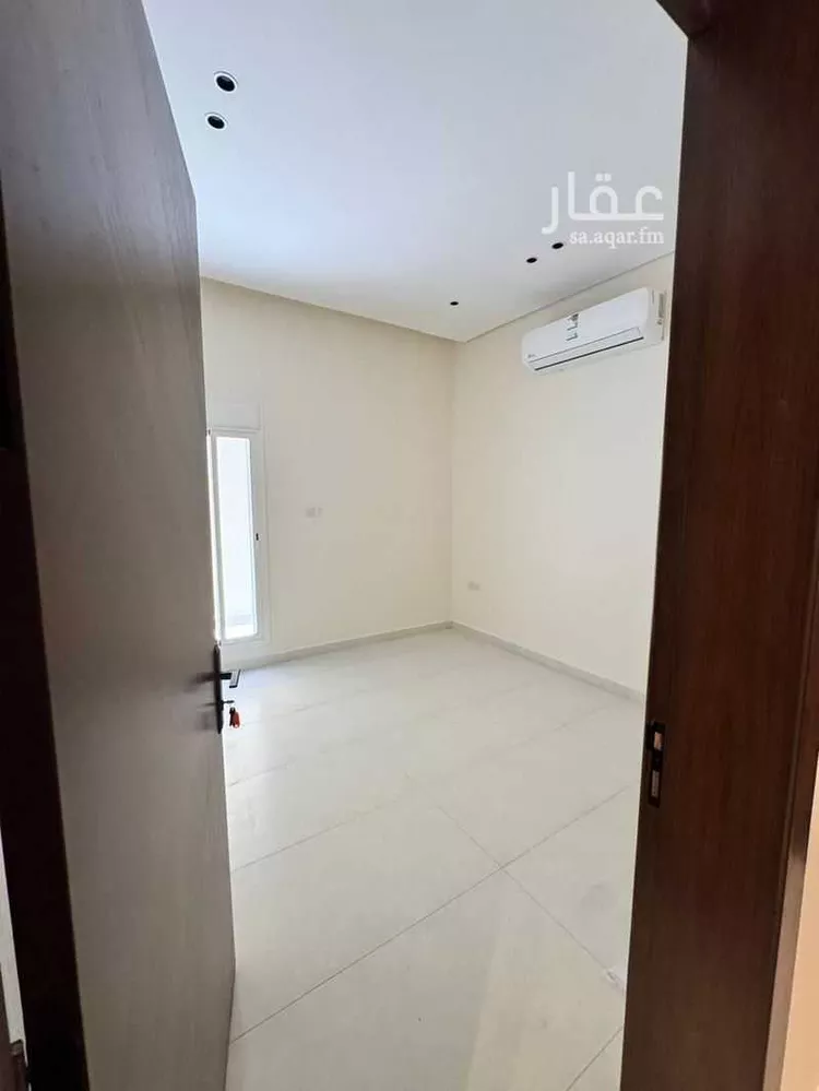 فيلا للإيجار في شارع احمد بن نصر الخفاف, حي العارض, مدينة الرياض, منطقة الرياض صورة 3