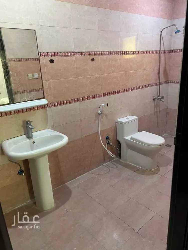 شقة للإيجار في شارع طريق الملك فيصل الفرعي, حي السويس 1, مدينة جازان, منطقة جازان صورة 5