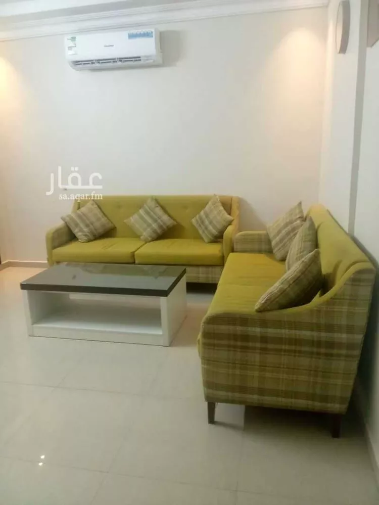 شقة للإيجار في شارع طريق الامير سلطان بن عبدالعزيز, حي السويس 1, مدينة جازان, منطقة جازان صورة 2