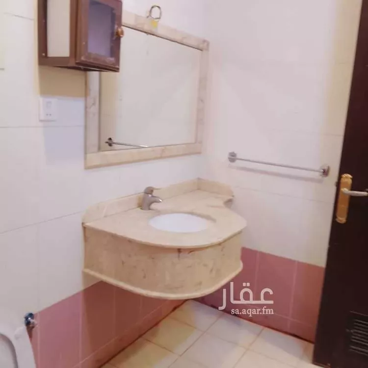 شقة للإيجار في شارع فهد بن عبدالعزيز, حي الشاطئ, مدينة جازان, منطقة جازان 6