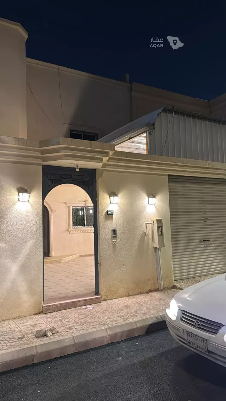 Floor for Rent in Riyadh Dhahrat Al Badi'ah