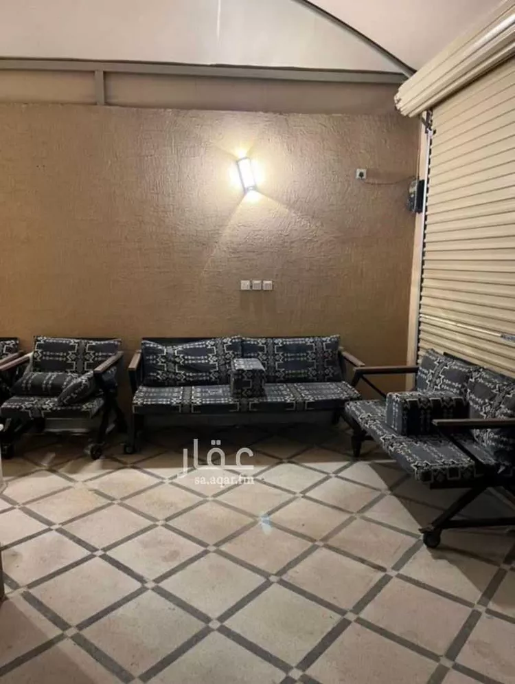 فيلا للبيع في شارع حسن سعيد المخرج, حي المعيزيلة, مدينة الرياض, منطقة الرياض صورة 3
