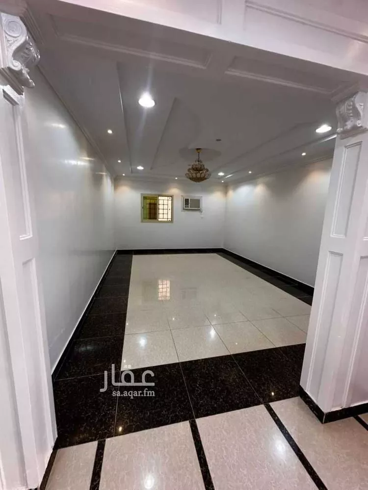 فيلا للبيع في شارع ابي العلاء الواسطي, حي الرمال, مدينة الرياض, منطقة الرياض صورة 5
