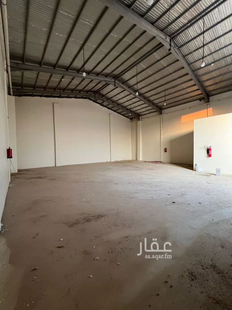 ورشة للإيجار في شارع العام, حي وهطان, مدينة بريدة, منطقة القصيم صورة 3