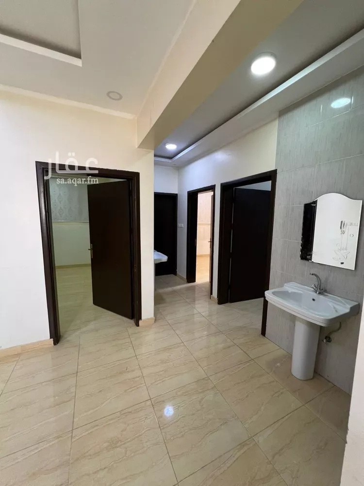 Floor for Rent in Buraydah Al Matar Al Qadim صورة 4
