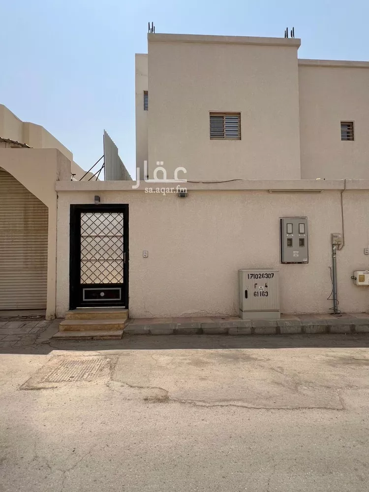 Floor for Rent in Buraydah Al Matar Al Qadim