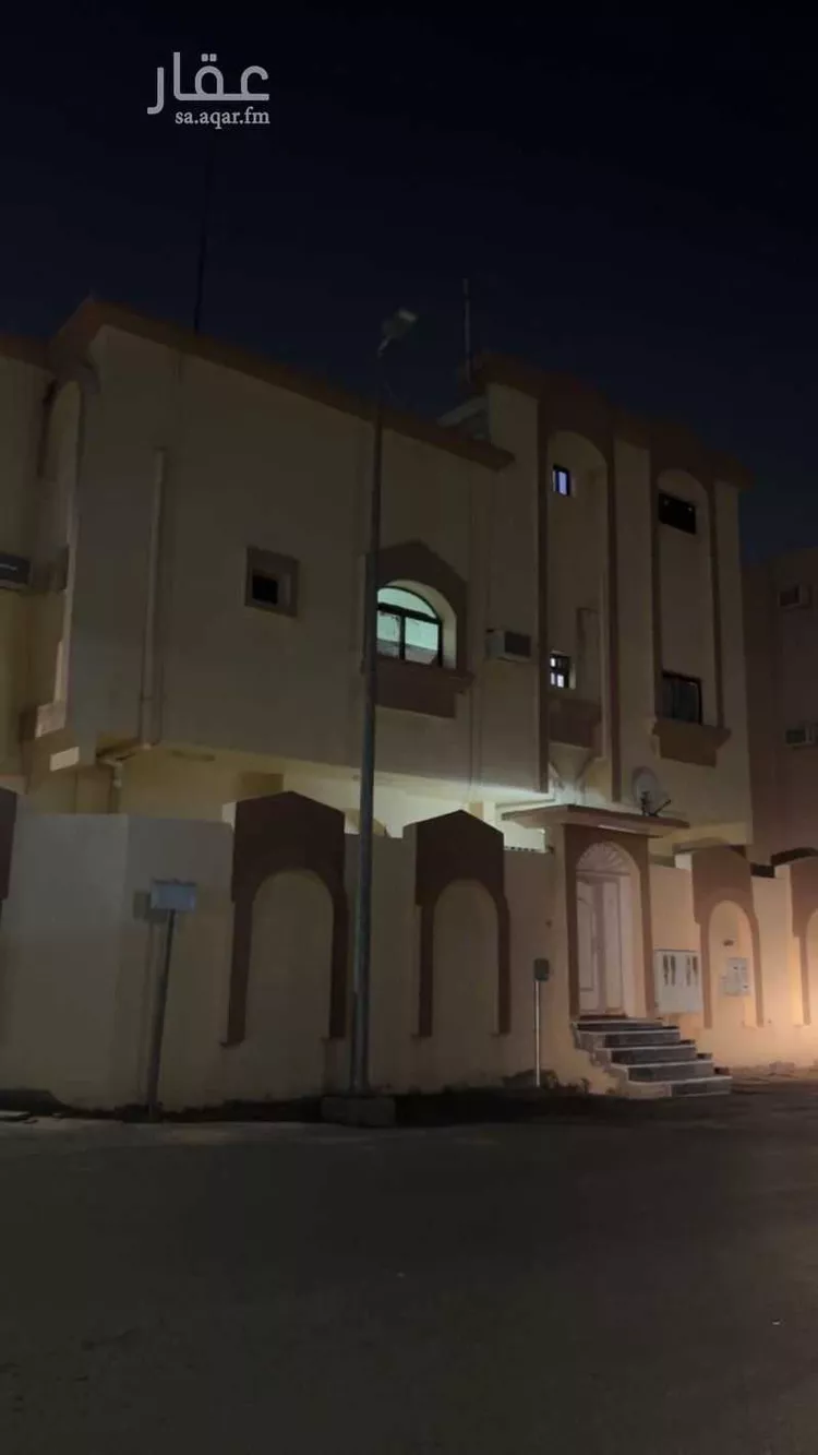 عمارة للبيع في شارع اسحاق التاجر ، حي الروضة ، تبوك ، منطقة تبوك