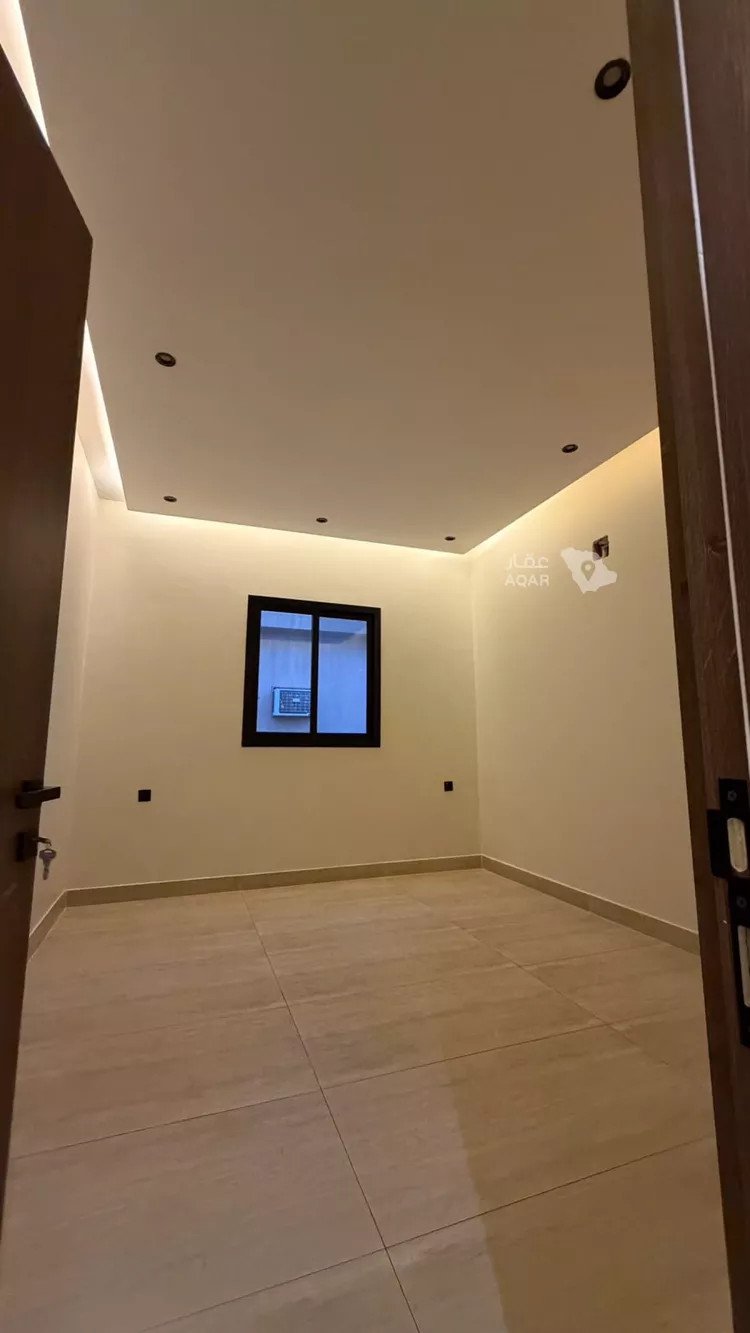 فيلا للبيع في شارع حصن عاصم, حي النهضة, مدينة الرياض, منطقة الرياض 8