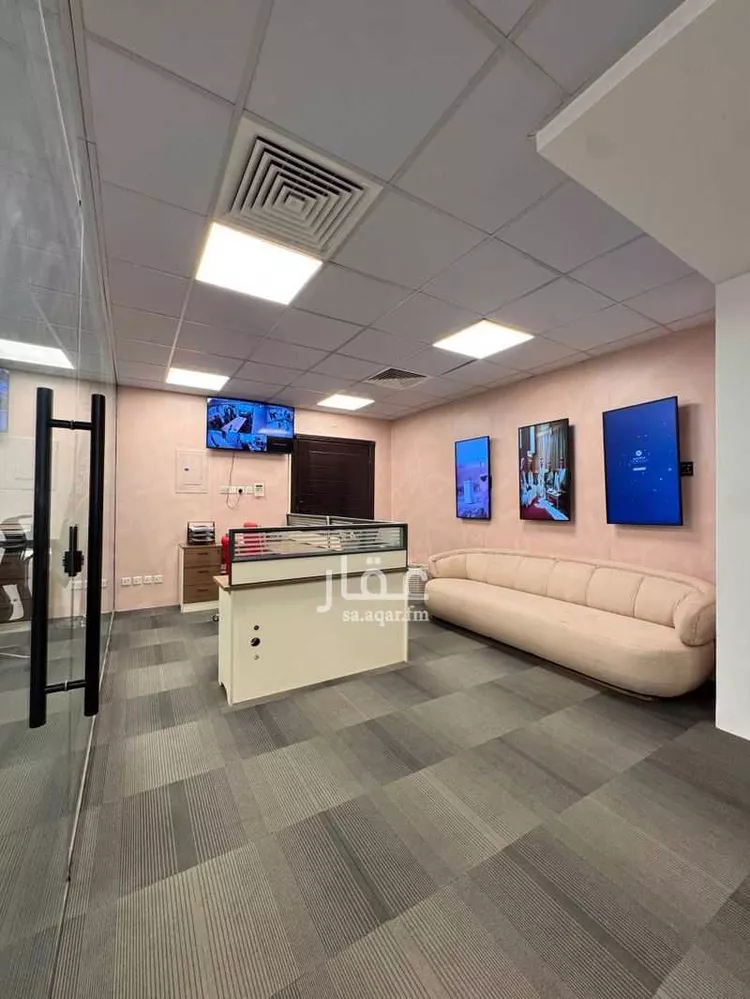 Commercial Office for Rent in Riyadh As Sahafah صورة 3