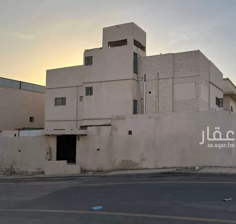 عمارة للبيع في شارع وادي جيزان, حي العزيزية, مدينة الرياض, منطقة الرياض