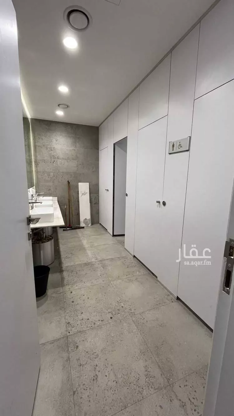 مكتب تجاري للإيجار في شارع الملك فيصل ابن عبدالعزيز سعود, حي المربع, مدينة الرياض, منطقة الرياض 21
