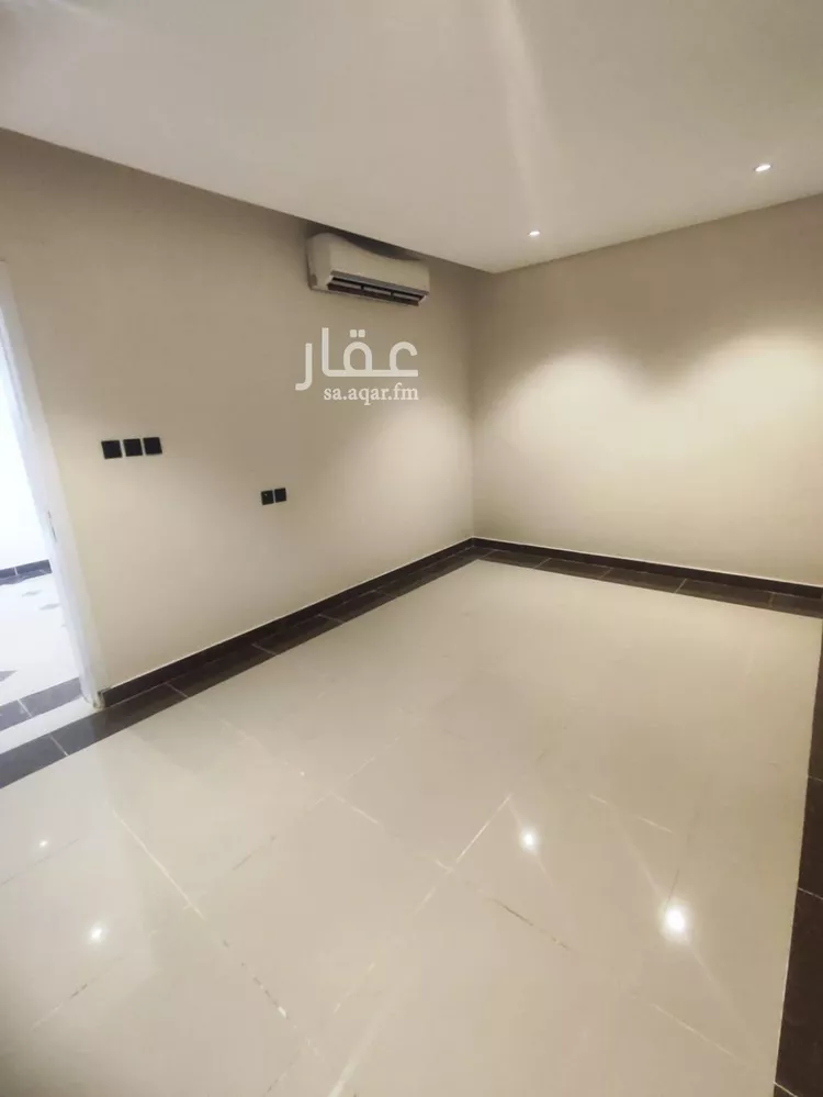 شقة للإيجار في شارع طريق الامام عبدالله بن سعود بن عبدالعزيز الفرعى, حي إشبيلية, مدينة الرياض, منطقة الرياض صورة 3