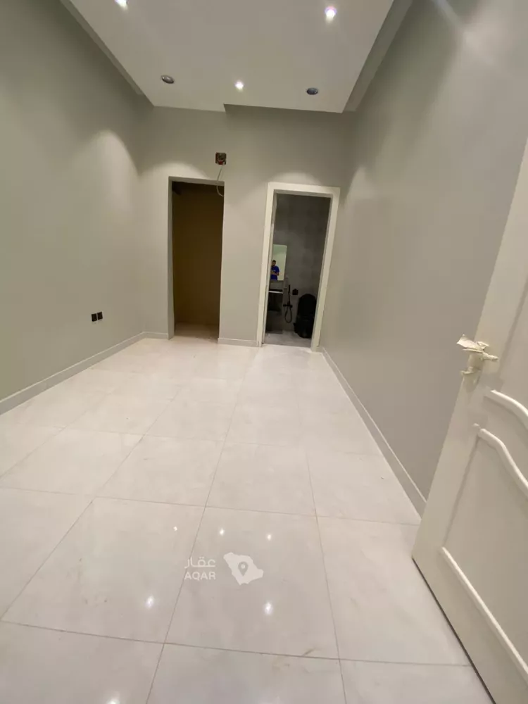 Floor for Rent in Riyadh An Narjis 8