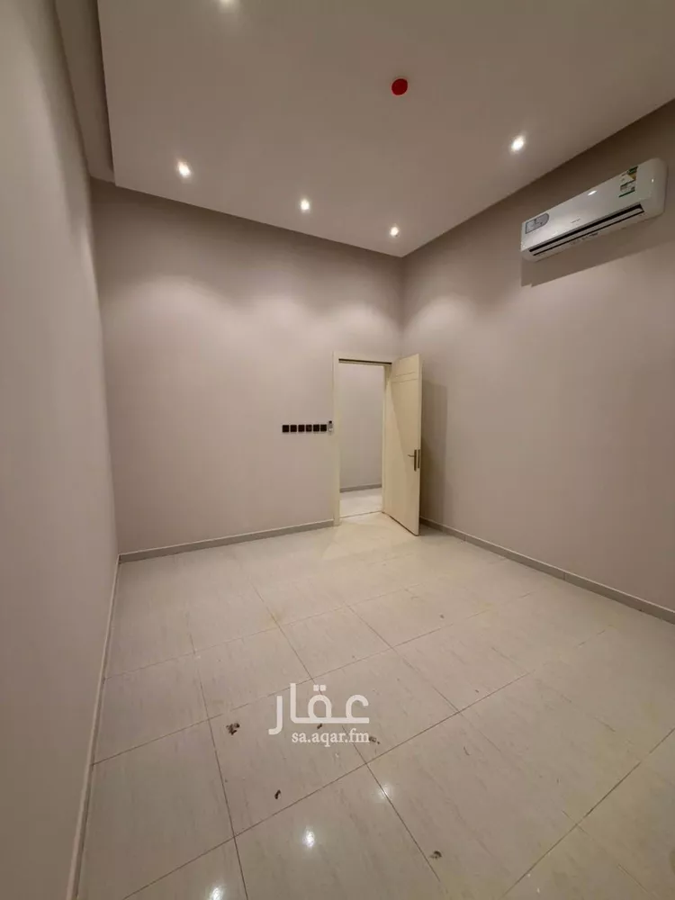 Building for Rent in Riyadh Al Mahdiyah صورة 2