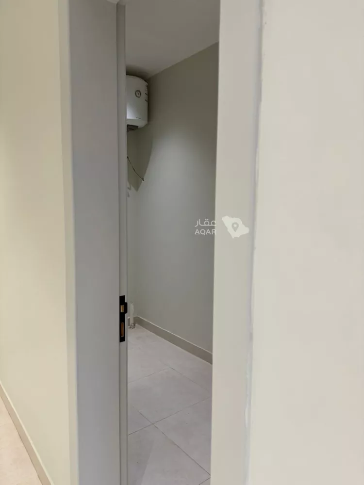 شقة للإيجار في شارع سويد بن النعمان, حي العزيزية, مدينة الرياض, منطقة الرياض 6