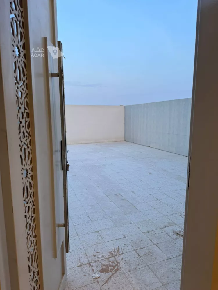 شقة للإيجار في شارع سويد بن النعمان, حي العزيزية, مدينة الرياض, منطقة الرياض 11