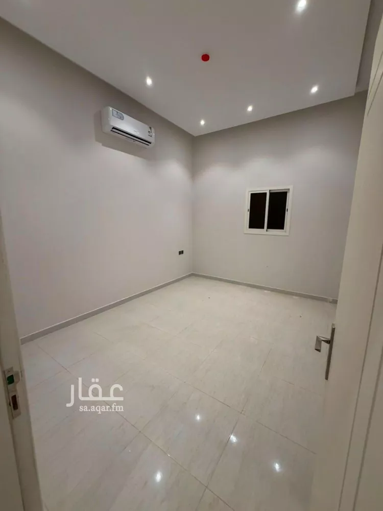 Building for Rent in Riyadh Al Mahdiyah صورة 3