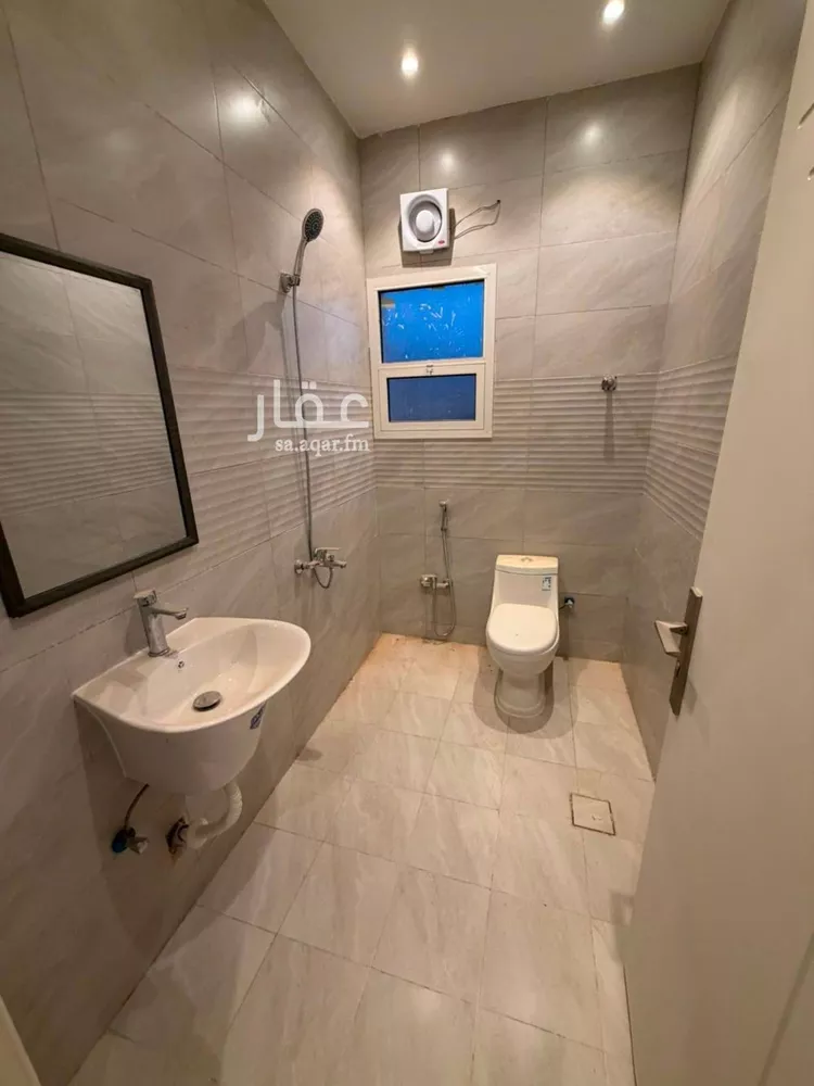 عمارة للإيجار في شارع السيل الكبير, حي المهدية, مدينة الرياض, منطقة الرياض 11