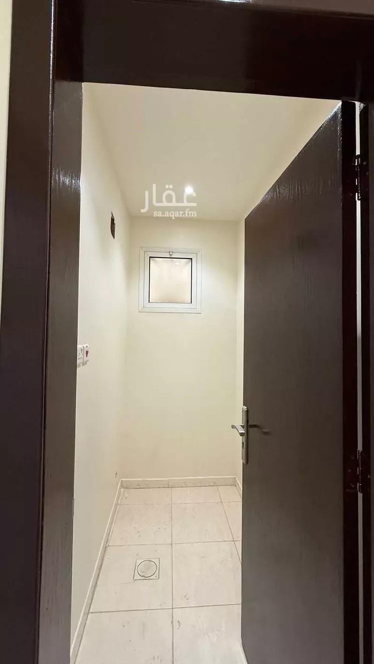 دور للبيع في شارع المطرز, حي الحمراء, مدينة الرياض, منطقة الرياض صورة 5