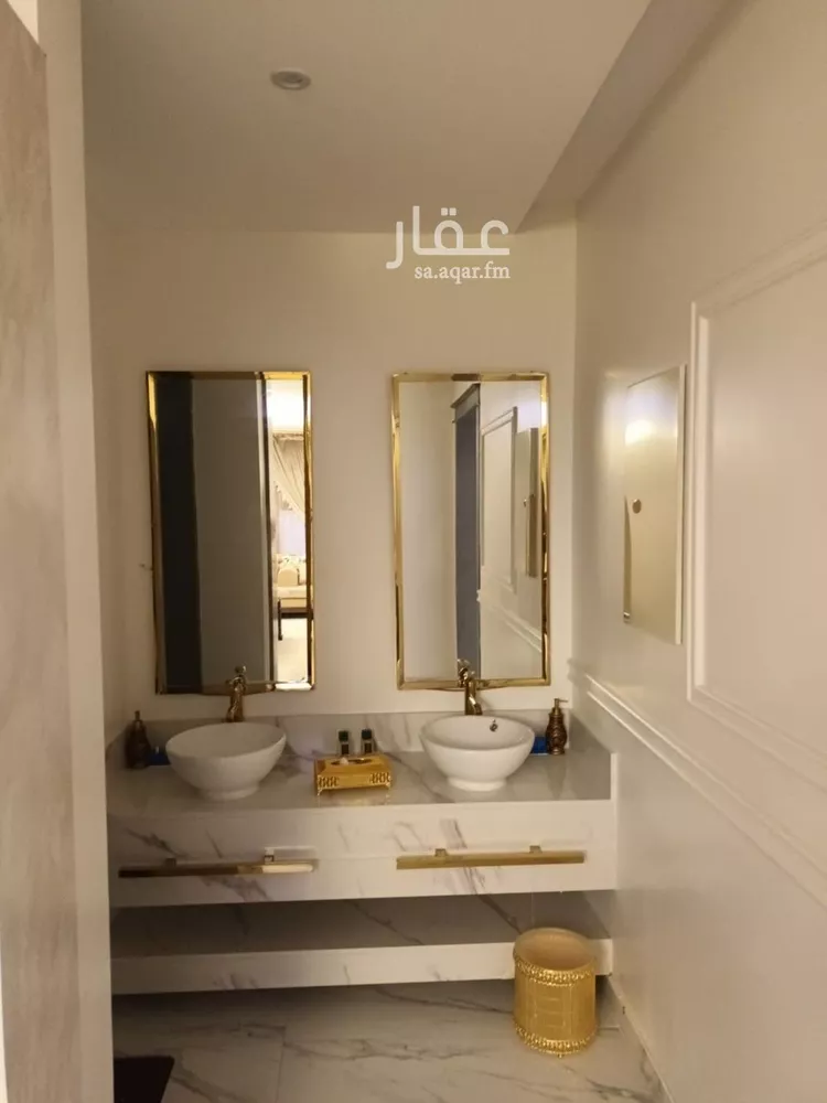 فيلا للبيع في شارع أحمد بن علي قدسي, حي العارض, مدينة الرياض, منطقة الرياض صورة 3