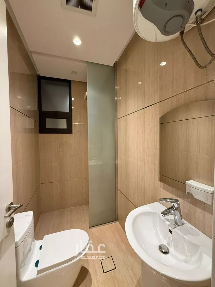 فيلا للبيع في شارع أحمد بن علي قدسي, حي العارض, مدينة الرياض, منطقة الرياض صورة 4