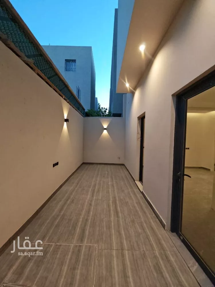 فيلا للبيع في شارع مسلم بن عبيدالله, حي العارض, مدينة الرياض, منطقة الرياض صورة 2