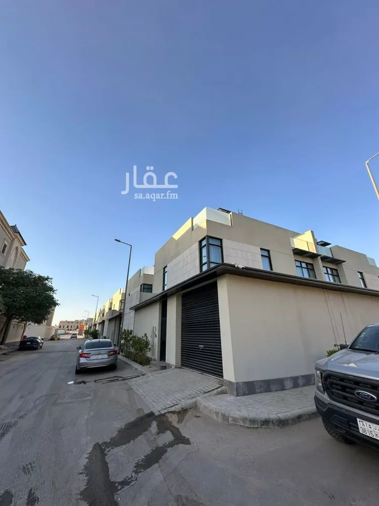 فيلا للبيع في شارع مسلم بن عبيدالله, حي العارض, مدينة الرياض, منطقة الرياض