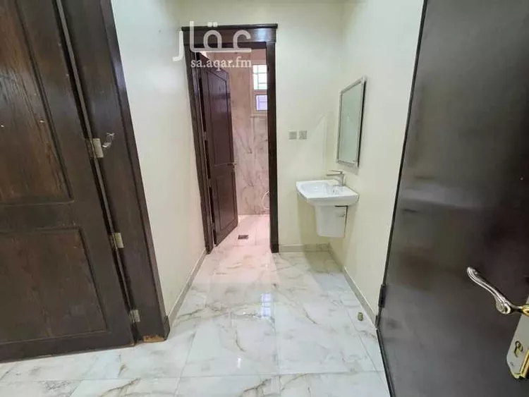 شقة للبيع في شارع شعيراء, حي عكاظ, مدينة الرياض, منطقة الرياض صورة 3