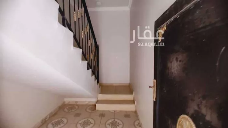 فيلا للبيع في شارع محمد المكناس, حي القادسية, مدينة الرياض, منطقة الرياض صورة 3