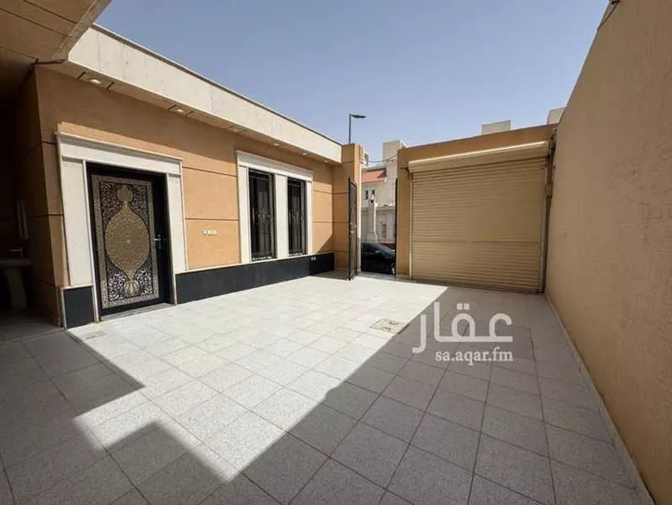 فيلا للبيع في شارع طلحة الصالحاني, حي عكاظ, مدينة الرياض, منطقة الرياض 1 صورة