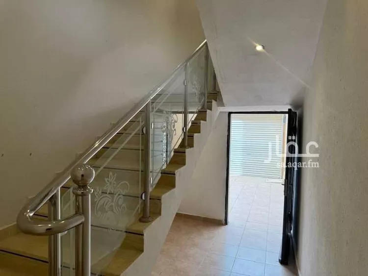 فيلا للبيع في شارع أبي الصفاء الحسيني, حي بدر, مدينة الرياض, منطقة الرياض 1 صورة