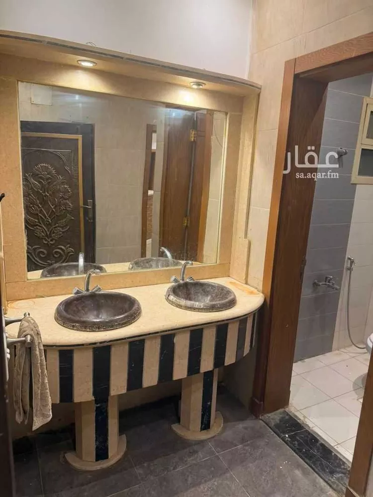 شقة للبيع في شارع ورقة بن نوفل, حي النزهة, مدينة الرياض, منطقة الرياض صورة 4