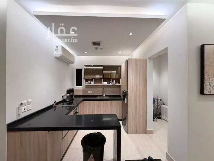 شقة للبيع في شارع الامير مقرن بن عبدالعزيز, حي مغرزات, مدينة الرياض, منطقة الرياض 7