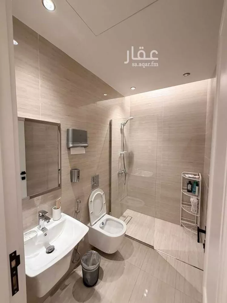 شقة للبيع في شارع الامير مقرن بن عبدالعزيز, حي مغرزات, مدينة الرياض, منطقة الرياض 17