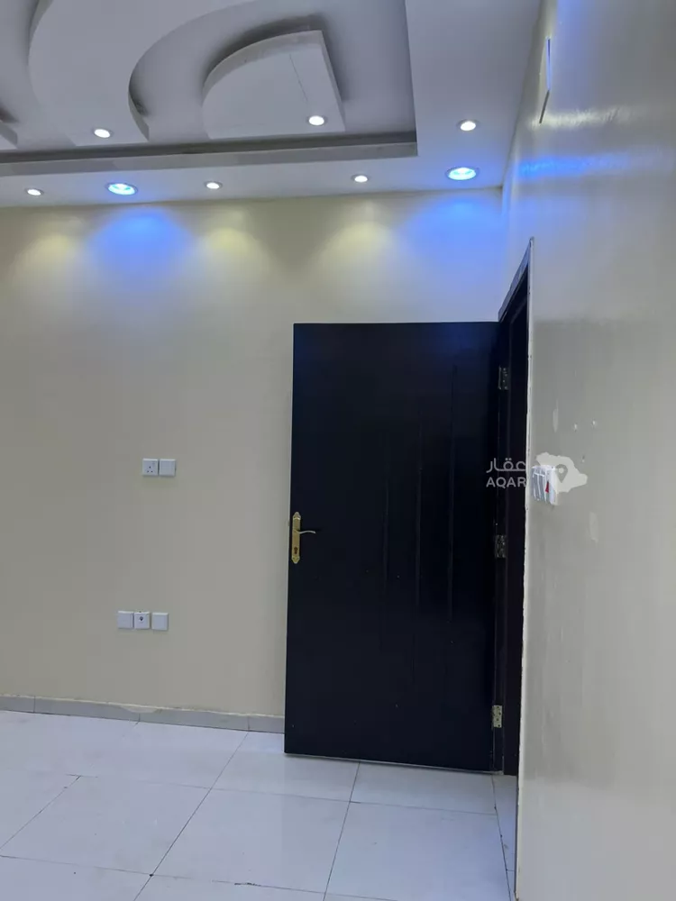Apartment for Rent in Muhayil Al Huliah West