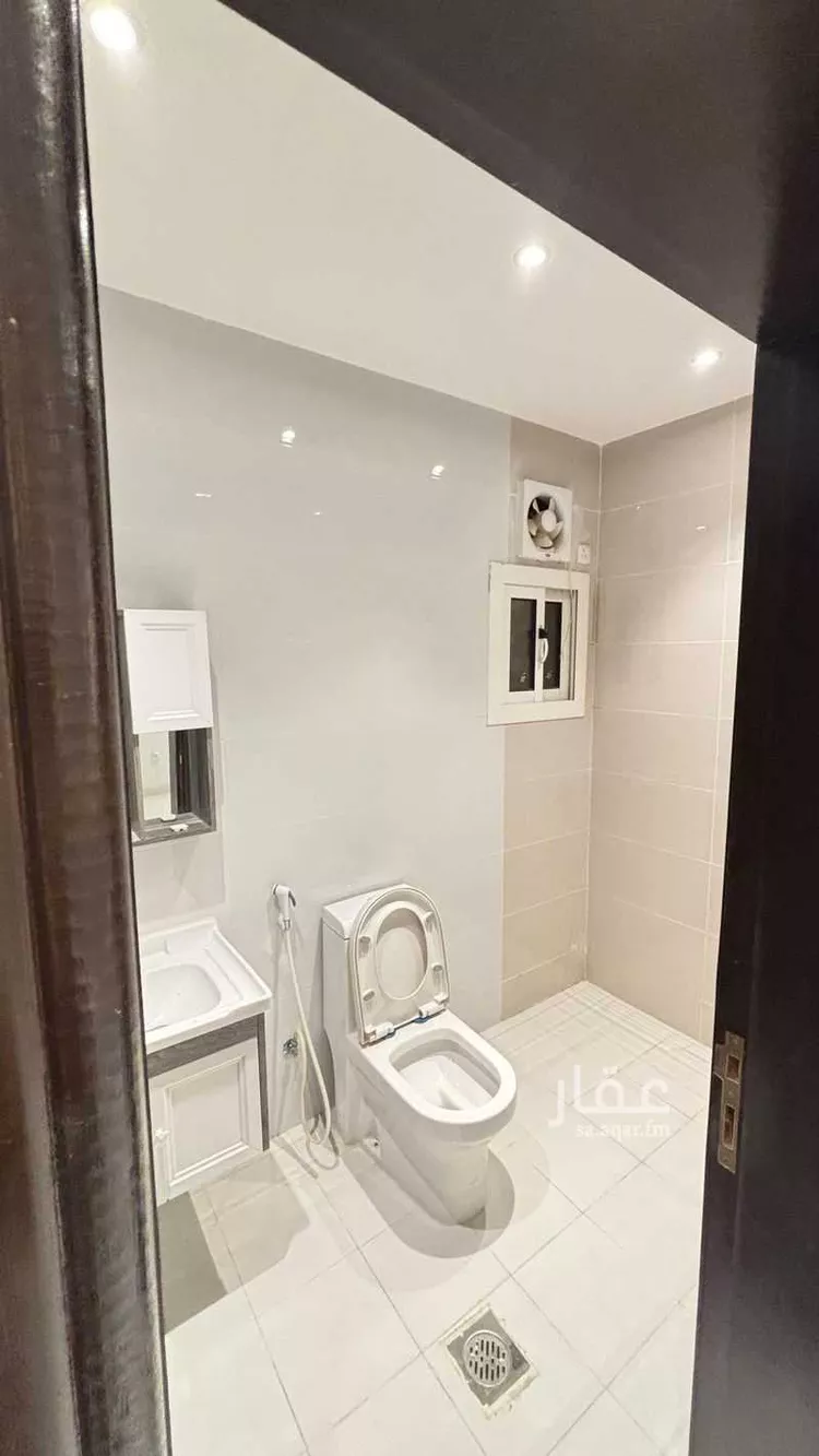 شقة للإيجار في شارع الخضر الطائي ، حي مريخ ، جدة ، جدة صورة 2