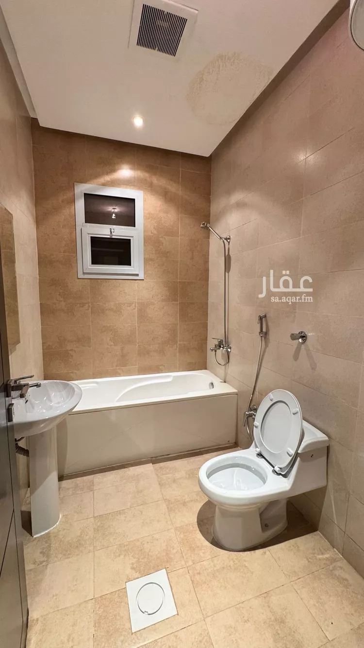 فيلا للإيجار في شارع رقم 237, حي الياسمين, مدينة الرياض, منطقة الرياض صورة 4