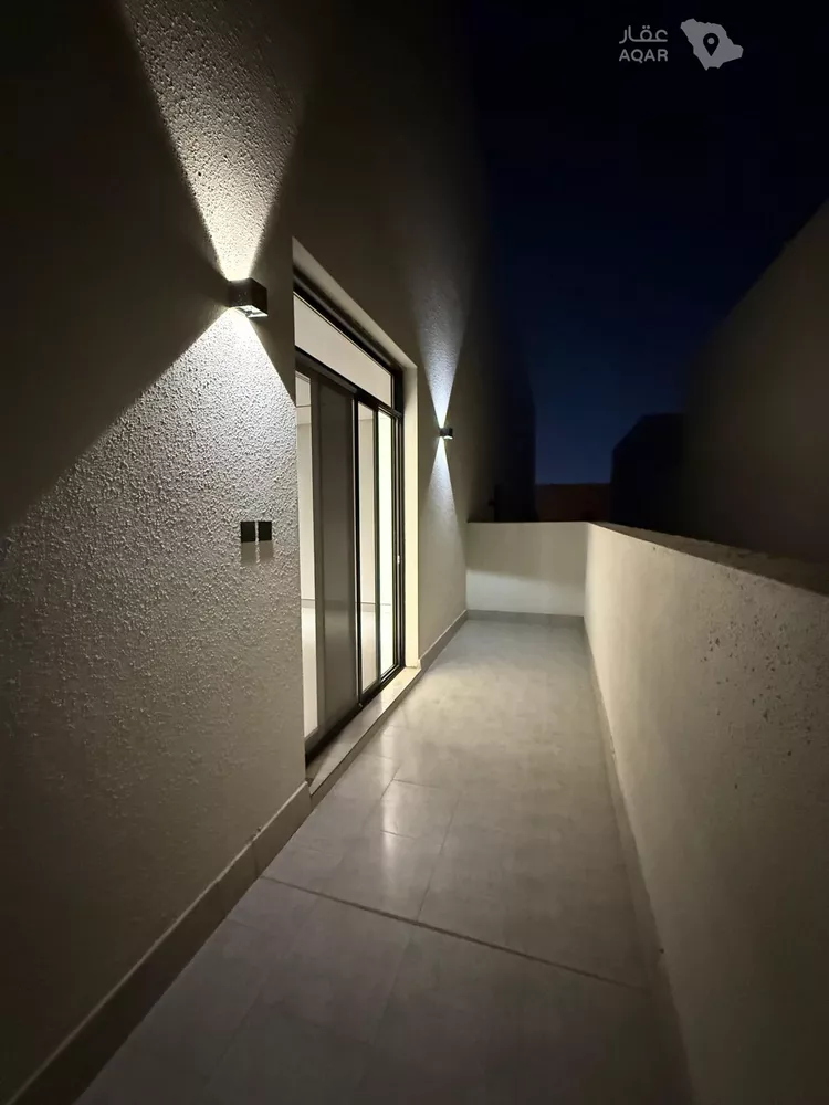 Floor for Rent in Riyadh Al Yasmin 5
